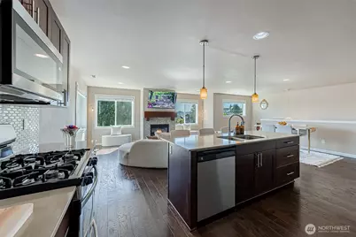 11501 87th Avenue S, Seattle, WA 98178 - Photo 7