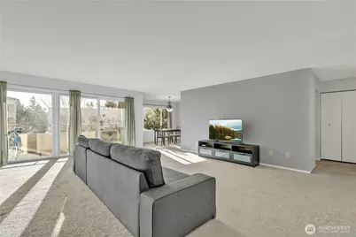 4545 Sand Point Way NE #207, Seattle, WA 98105 - Photo 15