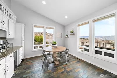 712 Vista View Place, East Wenatchee, WA 98802 - Photo 17