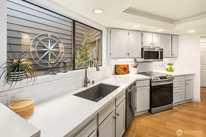 15000 Village Green Drive #22, Mill Creek, WA 98012 - Photo 11