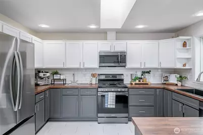 3210 S Bay Road NE, Olympia, WA 98506 - Photo 9