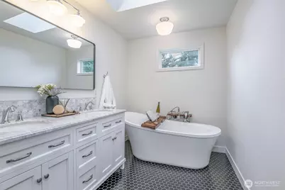 3210 S Bay Road NE, Olympia, WA 98506 - Photo 21