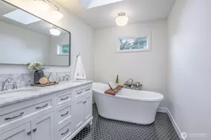 3210 S Bay Rd NE, Olympia, WA 98506 - Photo 21