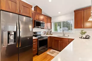 3231 S 299th St, Auburn, WA 98001 - Photo 9