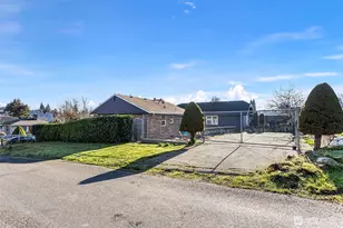 5503 33rd Ave S, Seattle, WA 98118 - Photo 27