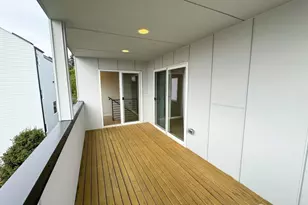 941 N 91st St, Seattle, WA 98103 - Photo 3