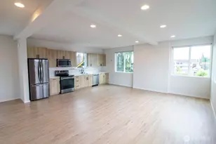 941 N 91st St, Seattle, WA 98103 - Photo 11