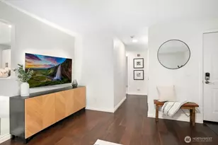 595 Newport Way NW, Issaquah, WA 98027 - Photo 3