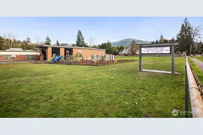 595 Newport Way NW #C4, Issaquah, WA 98027 - Photo 21