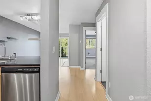 840 NE 125th Street NE, Seattle, WA 98125 - Photo 9