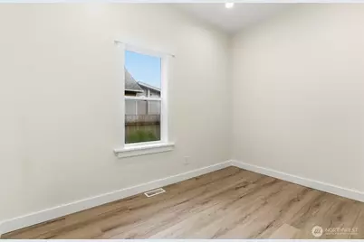 26824 SE Ravensdale Way, Ravensdale, WA 98051 - Photo 23