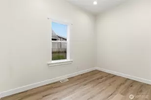 26824 SE Ravensdale Way, Ravensdale, WA 98051 - Photo 23