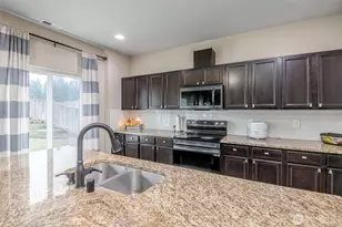 16402 45th Ave E, Tacoma, WA 98446 - Photo 9