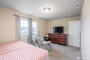 16402 45th Ave E, Tacoma, WA 98446 - Photo 15