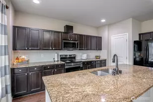 16402 45th Ave E, Tacoma, WA 98446 - Photo 7