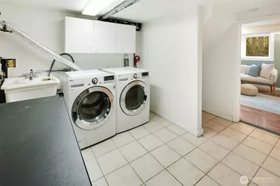 920 N 102nd Street, Seattle, WA 98133 - Photo 31