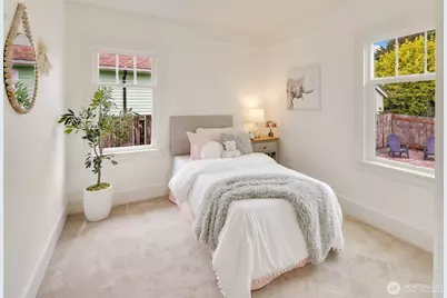 920 N 102nd Street, Seattle, WA 98133 - Photo 19