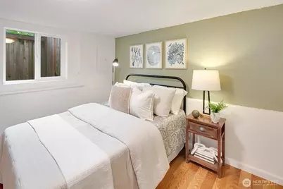 920 N 102nd Street, Seattle, WA 98133 - Photo 29