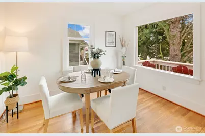 920 N 102nd Street, Seattle, WA 98133 - Photo 9