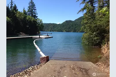 851 N Potlatch Drive, Hoodsport, WA 98548 - Photo 17