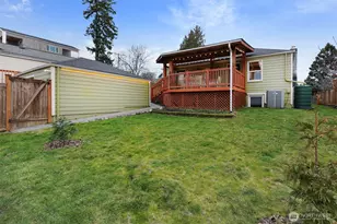 941 N 79th St, Seattle, WA 98103 - Photo 25