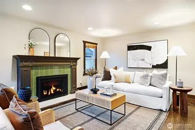 941 N 79th Street, Seattle, WA 98103 - Photo 3