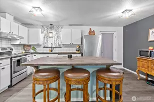 60 NE Lorrain Ct, Belfair, WA 98528 - Photo 5