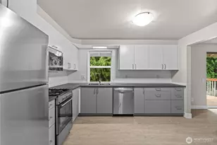 1524 SW 308th Pl, Federal Way, WA 98023 - Photo 7