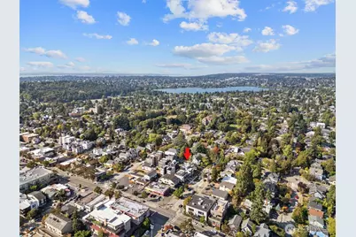 4521 Sunnyside Avenue N #A, Seattle, WA 98103 - Photo 27