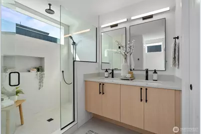 4521 Sunnyside Avenue N #A, Seattle, WA 98103 - Photo 13