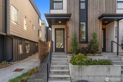 4521 Sunnyside Avenue N #A, Seattle, WA 98103 - Photo 3
