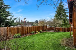 2402 NE 19th St, Renton, WA 98056 - Photo 39