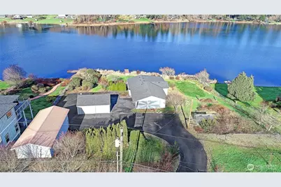 2009 256th Street NW, Stanwood, WA 98292 - Photo 3