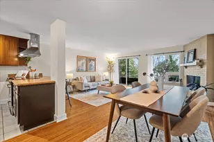 1717 5th Ave N, Seattle, WA 98109 - Photo 11