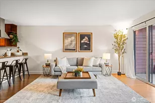 1717 5th Ave N, Seattle, WA 98109 - Photo 5