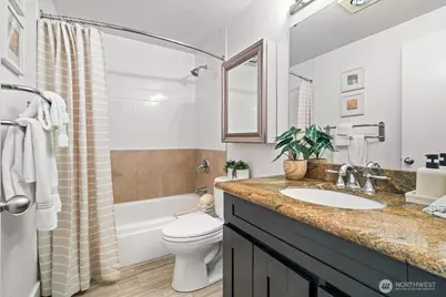 1717 5th Avenue N #103, Seattle, WA 98109 - Photo 19