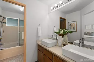 12731 102nd Ave NE, Kirkland, WA 98034 - Photo 17