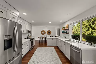 12518 SE 67th Street, Bellevue, WA 98006 - Photo 7