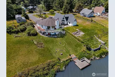 674 Mt Olympus Avenue SE, Ocean Shores, WA 98569 - Photo 3