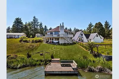 674 Mt Olympus Avenue SE, Ocean Shores, WA 98569 - Photo 5