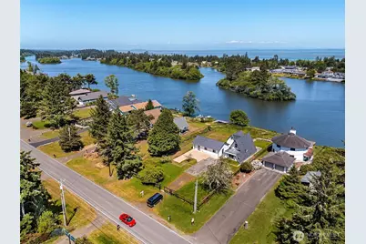 674 Mt Olympus Avenue SE, Ocean Shores, WA 98569 - Photo 7