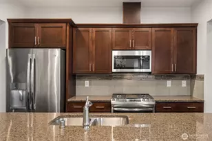 3250 SW Graham St, Seattle, WA 98126 - Photo 9