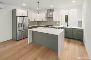 727 18th Ave, Seattle, WA 98122 - Photo 3