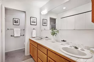 823 N 161st Pl, Shoreline, WA 98133 - Photo 17