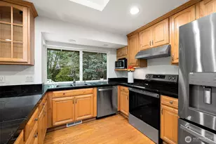 4626 159th Ave SE, Bellevue, WA 98006 - Photo 9