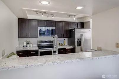 7 Lake Bellevue Drive #206, Bellevue, WA 98005 - Photo 9