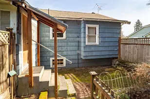 11737 N Park Ave N, Seattle, WA 98133 - Photo 9