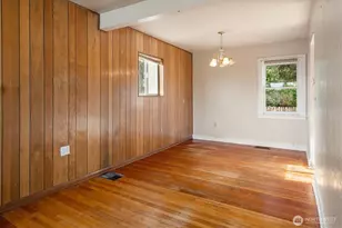 11737 N Park Ave N, Seattle, WA 98133 - Photo 13