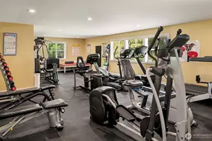 22472 SE Highland Cir, Issaquah, WA 98029 - Photo 35