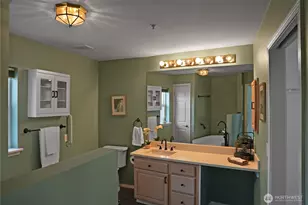 22472 SE Highland Cir, Issaquah, WA 98029 - Photo 15